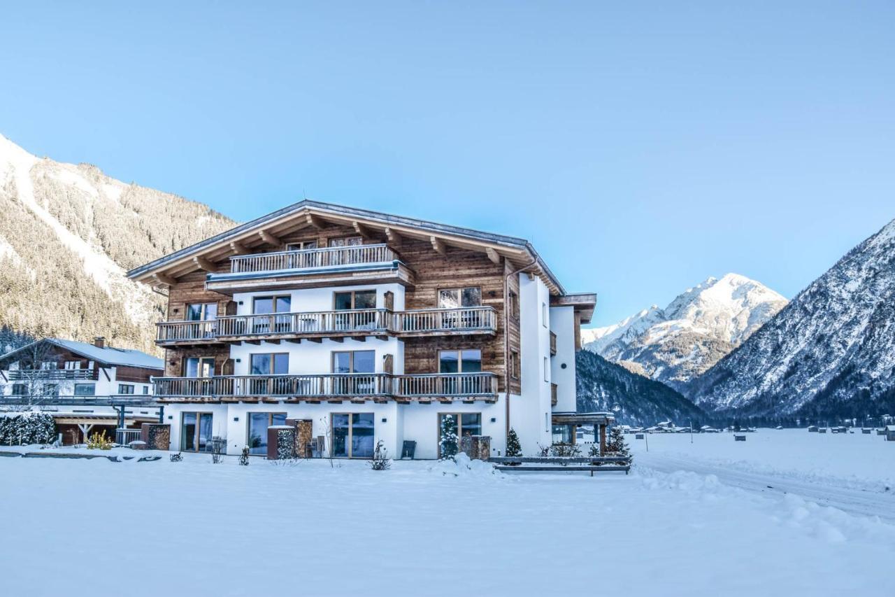 Naturparkgut Holzgau Ngoại thất bức ảnh